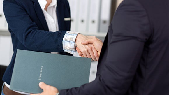 shake hands